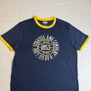 Levi’s tee